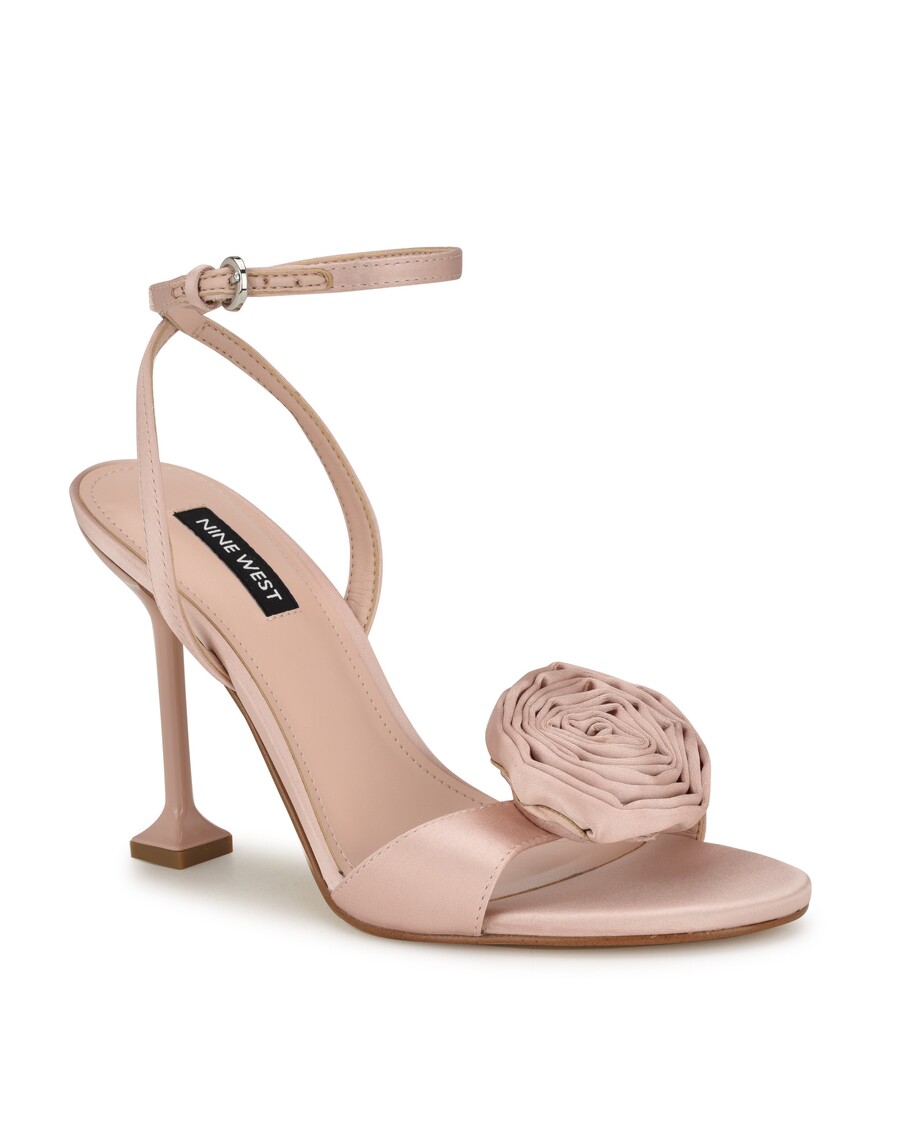 Kilenc West Neve Rozettás Bokapántos Szandál