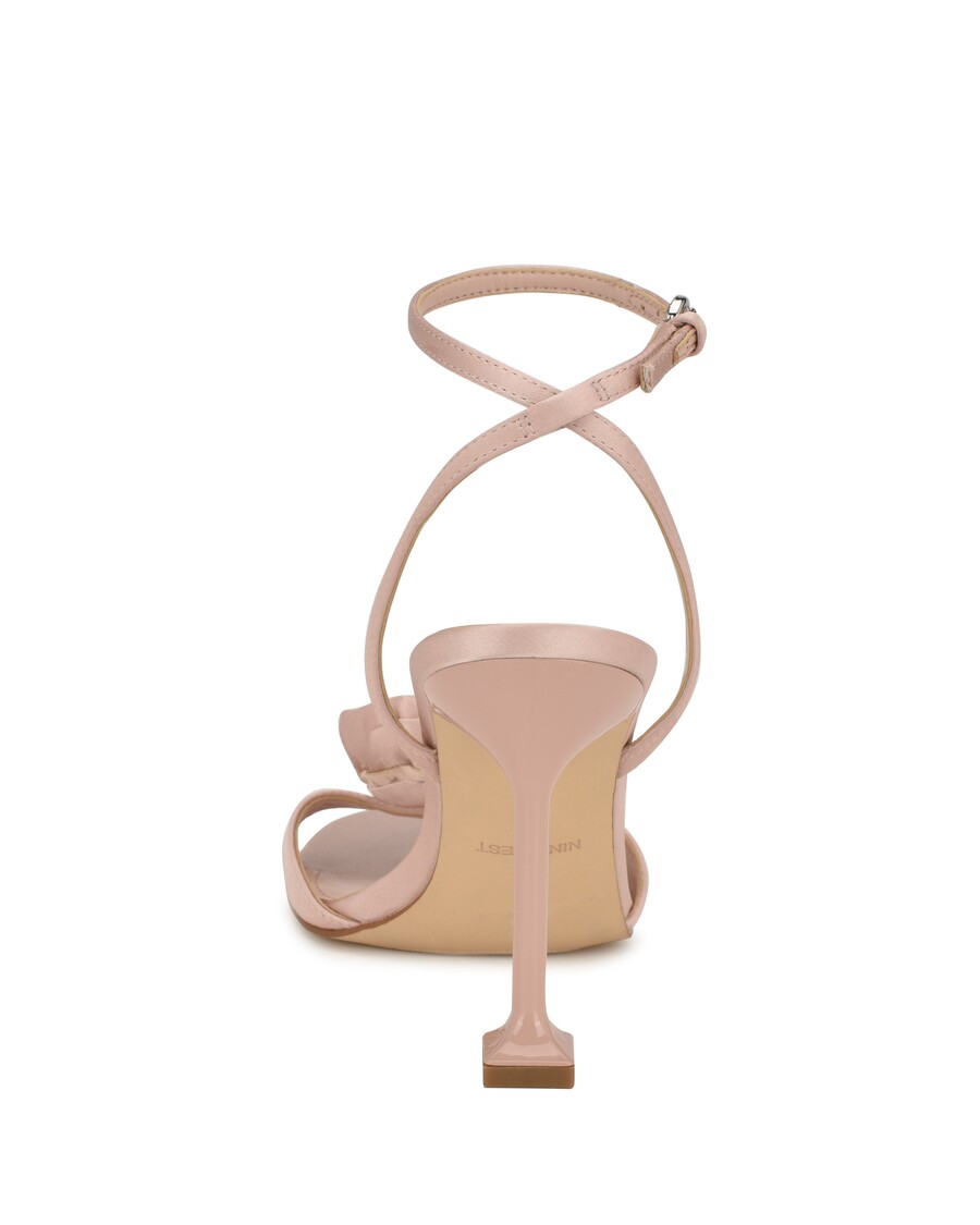 Kilenc West Neve Rozettás Bokapántos Szandál