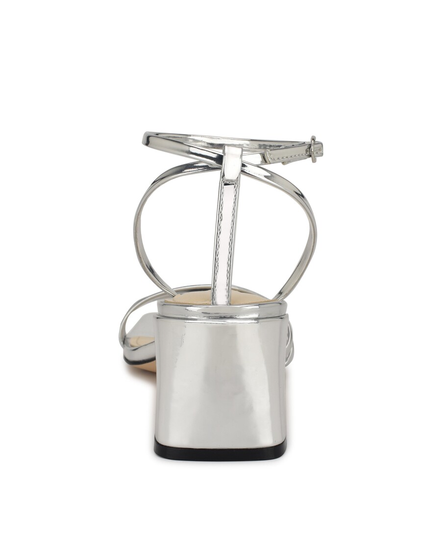 Nove Sandali Con Cinturino Embae West