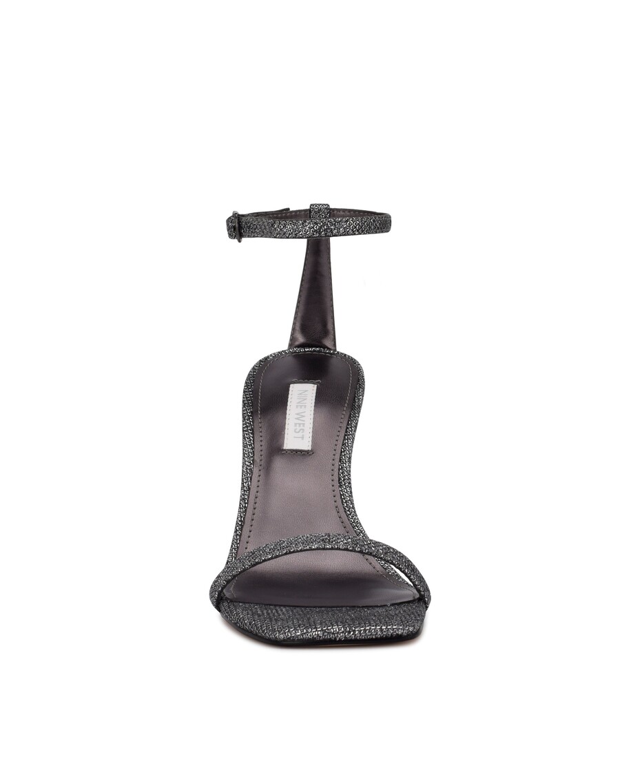 Deviņas Rietumu Yess Potītes Siksnu Sandales