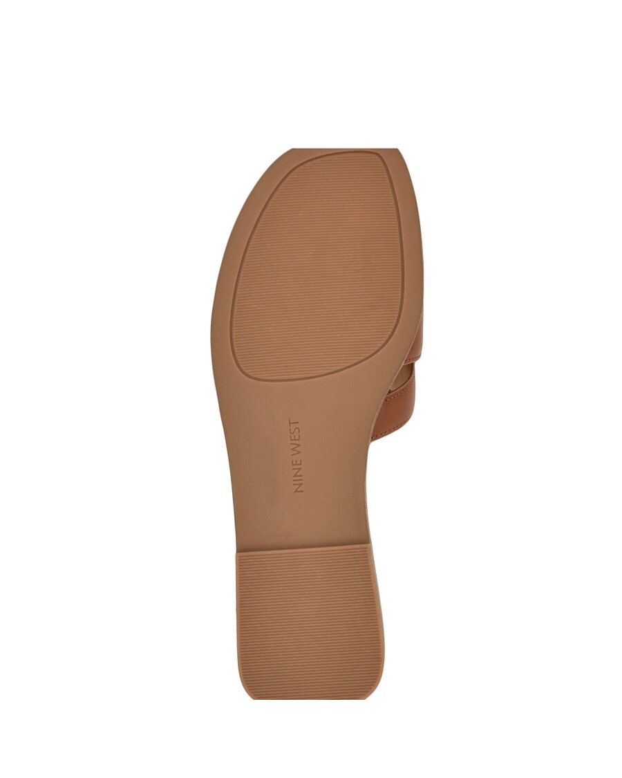 üheksa Lääne-germani Lamedat Slaidist Sandaalid