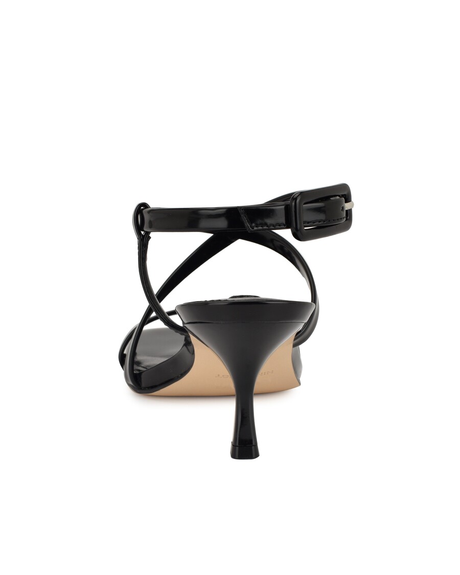 Deviņas Rietumu Hanni Sandales Ar Lencēm