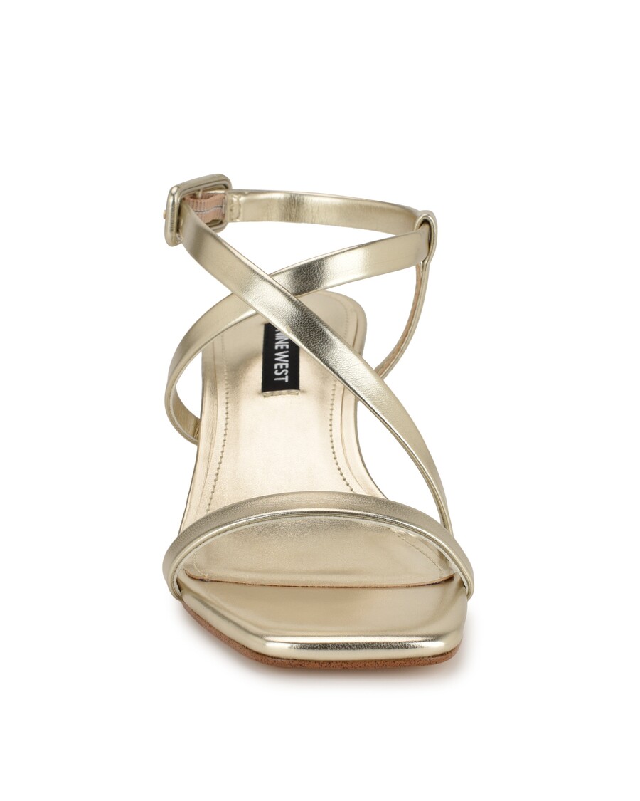 Yhdeksän West Hanni Strappy Sandaalia