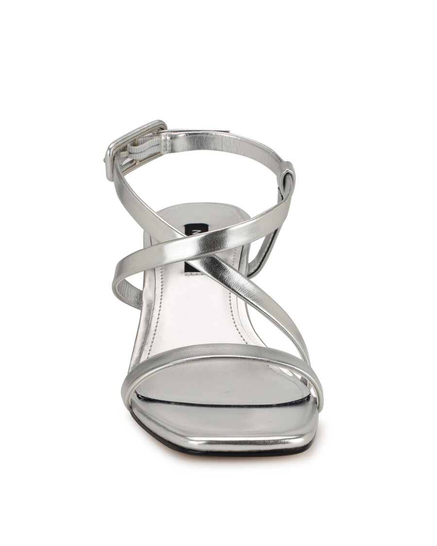 Yhdeksän West Hanni Strappy Sandaalia